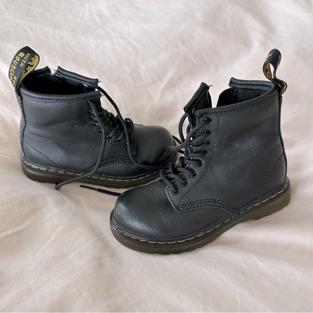 Black Dr Marten toddlers boots Size9